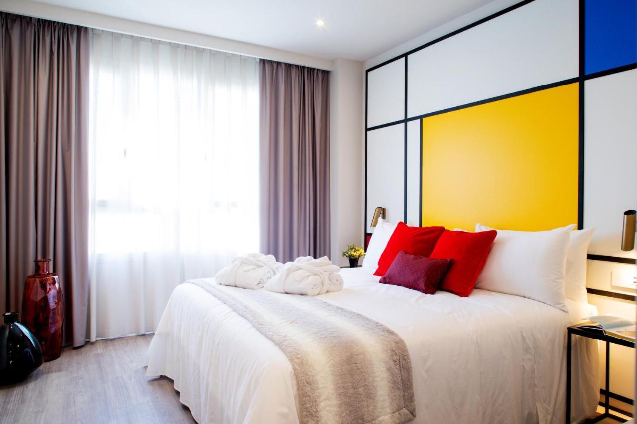 Aparthotel Voghe Premium Flats à Valence Extérieur photo